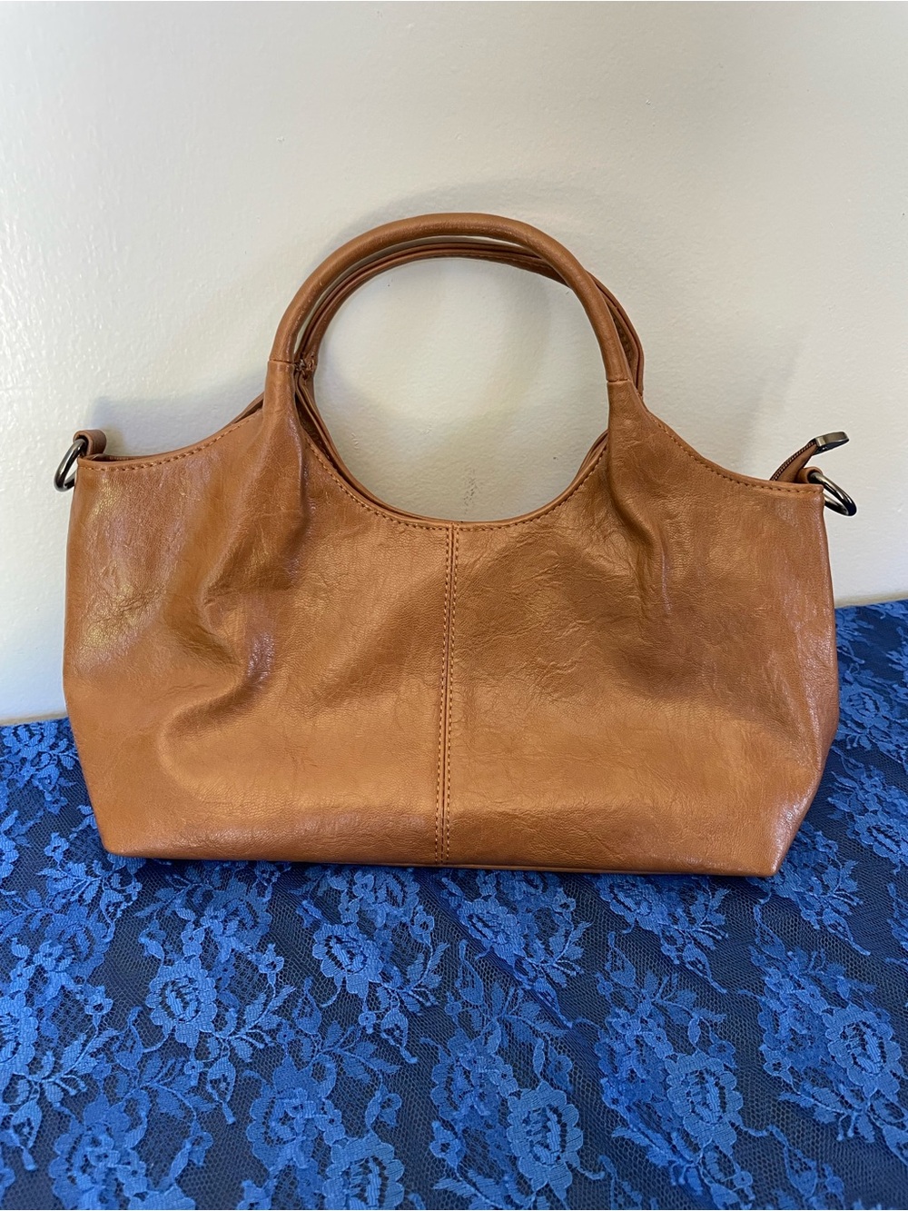 NWOT Classic Tan Faux Leather Tote Handbag/Shoulder Bag